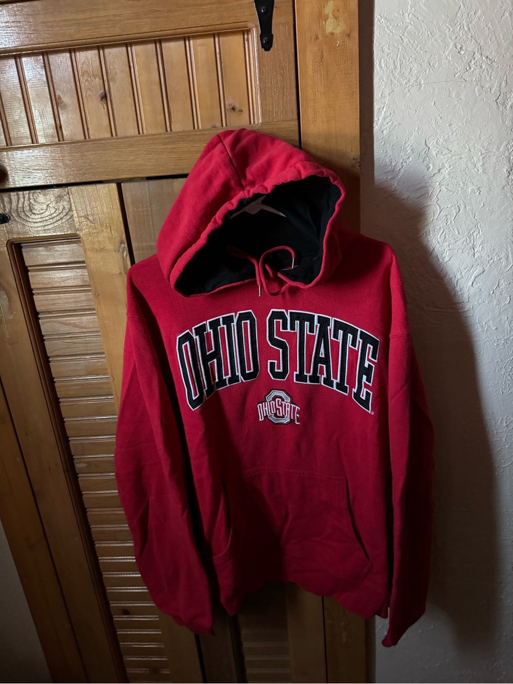 Scarlett Ohio State Black & Red Pullover Hoodie